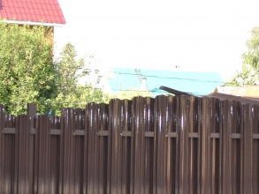 Забор из евроштакетника на ленточном фундаменте 10 метров фото в Родниках